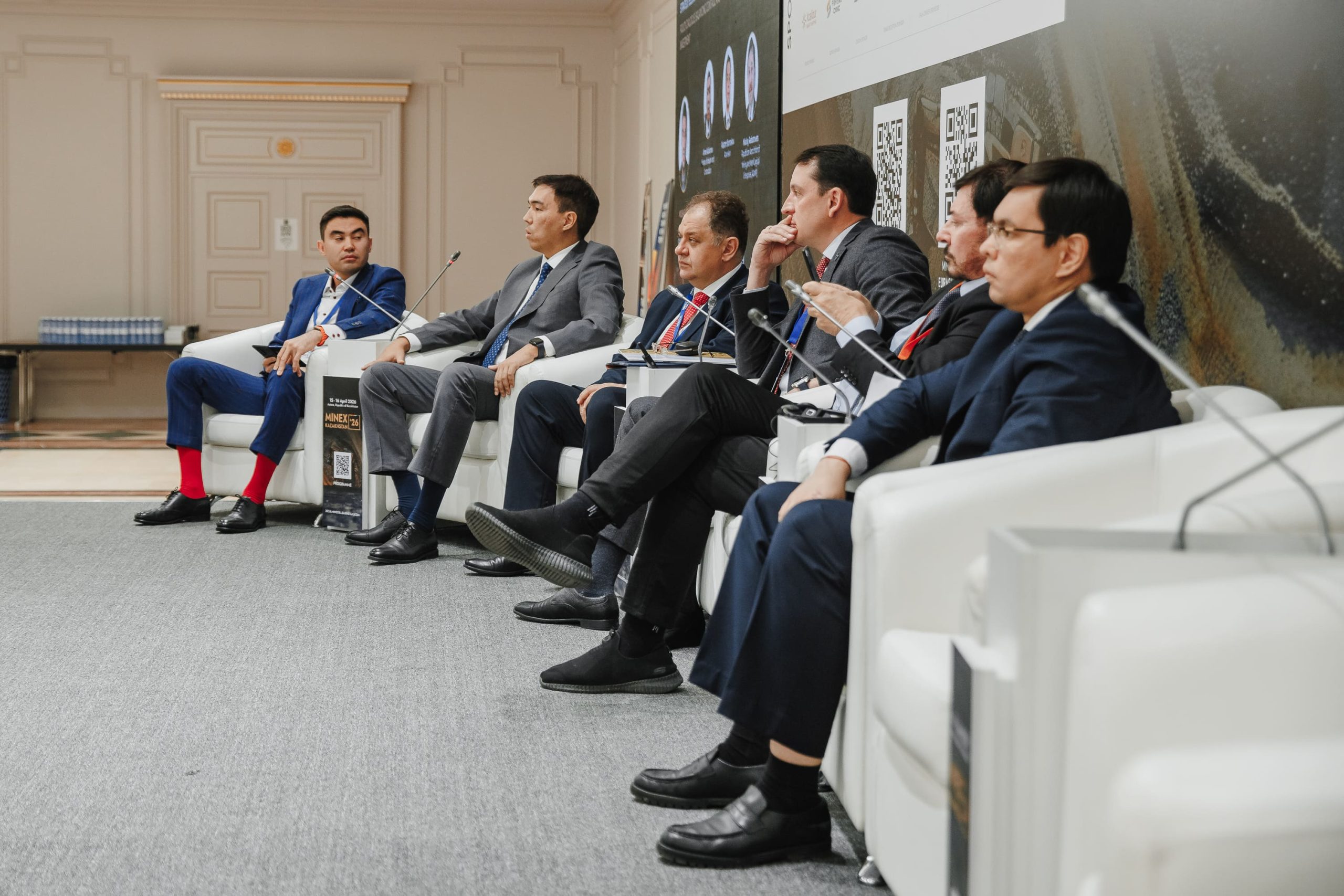 Industry dialogue on transparency, competitiveness and regulatory stability at the Forum